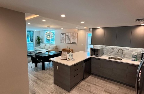 Bay Harbor Islands Apartment | Luxury Family 3BR Apt in Bay Harbor Islands near Beach, Shops and Dining Area