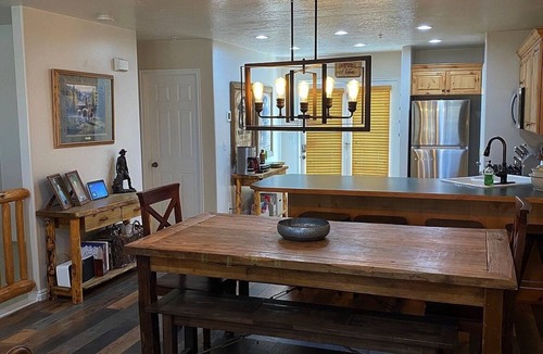 Eden Condo | Luxury Moose Hollow, Powder mountain, 3 bedroom/hot tub Condo in Eden Utah.
