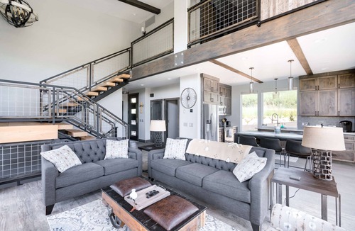 Steamboat Springs House | Luxury Mountain Retreat with Stunning Views!