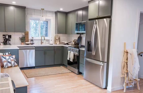 Evergreen House | Luxury Mountain Chalet- Views, Hot Tub & Putting Green