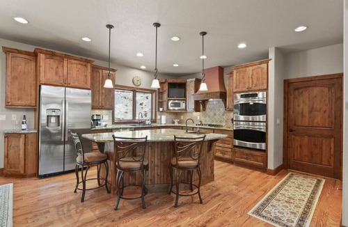 Woodland Park House | Luxury Mountain Estate | Hot Tub | Wood Burning Fireplace | Game Room