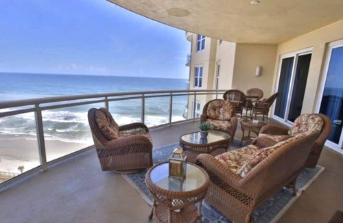Schulte Park House | Luxury Oceanfront Paradise ~LARGE CONDO~