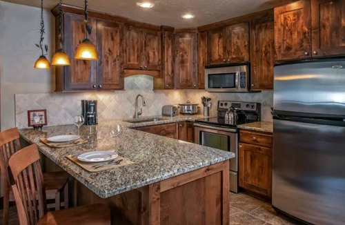 Breckenridge Resort | Luxury One-Bed Condominiums
