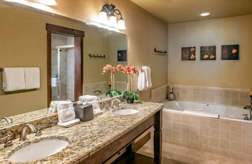 Breckenridge Resort | Luxury One-Bed Condominiums