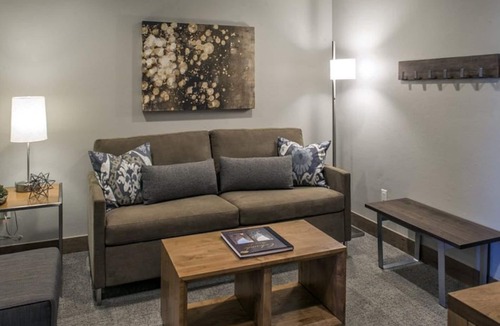 Peak 8 Resort | Luxury Ski-In/Out Suite. Grand Colorado Peak 8. 1BR King + Queen Sofa. Sleeps 4!