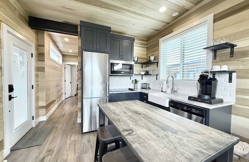 Escalante House | Luxury Tiny Home Near Grand Staircase Utah