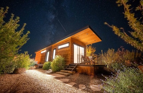 Escalante House | Luxury Tiny Home Near Grand Staircase Utah