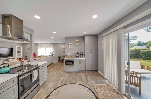 Fort Walton Beach House | Magnolia Escape: TVs, Grill, Only 3 Miles to Beach