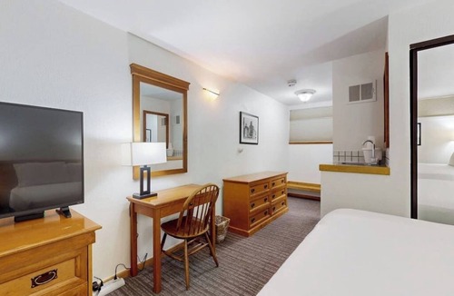 West End Cabin | Main St. gem - pool & hot tub - walk to lifts, dog-friendly, ground-floor