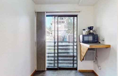 West End Cabin | Main St. room - pool & hot tub - walk to lifts, dog-friendly, second floor
