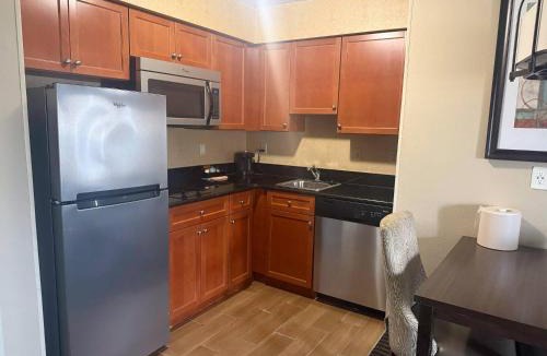 East Beltline Hotel | MainStay Suites Grand Rapids Southeast - Kentwood