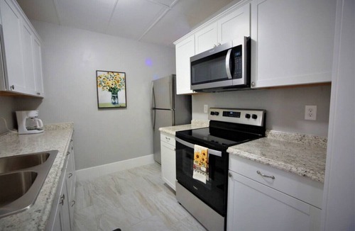 Manitou Springs Apartment | Manitou Apartment 2A