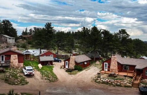 Red Feather Lakes Cabin | Marr's Mountain Cabins - Cabin 4