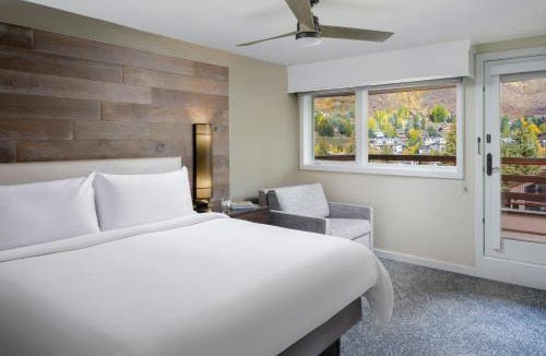 Vail Hotel | Marriott's StreamSide Douglas at Vail