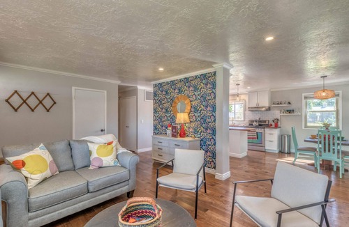 Fruita House | Mesa Manor: Comfortable & Modern Family Retreat