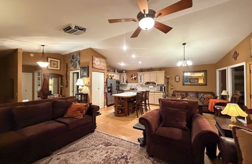 The Ridges House | Million Dollar View, seasonal pool, close activities w/in 2-5 miles. Yes, pets!