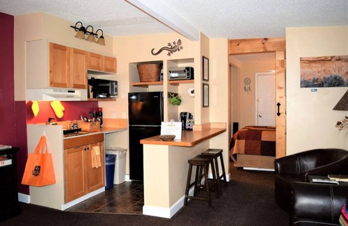 Moab South Valley Cabin | Miner's Cabin