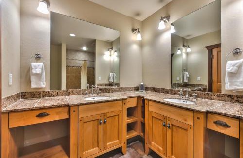 Park City Apartment | Miners Club 3 Bedroom Loft by Canyons Village Rentals MC10A