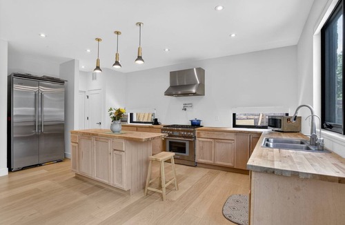 Old North Boulder House | Modern 4+ Bedroom Boulder Home-Prime Location, Walk to Pearl Street and Sundance