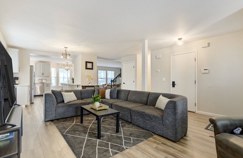Briargate House | Modern Briargate Home Sleeps 12 | Pet Friendly!