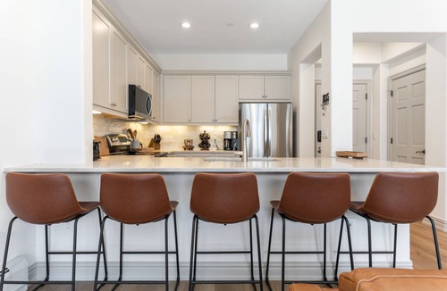 Avon Condo | Modern & Bright Ski Retreat | Updated with Stylish Interiors, Amenities & Close to Mountain Access