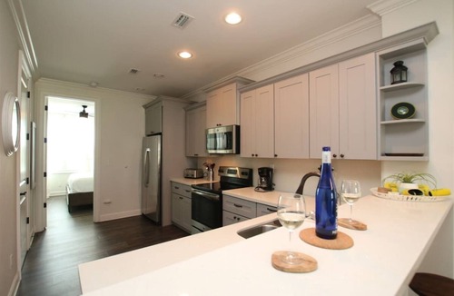 Marathon House | Modern Coastal 4BR| half-duplex near sombrero beach | Sleeps 10 w/Pool & Private Dock