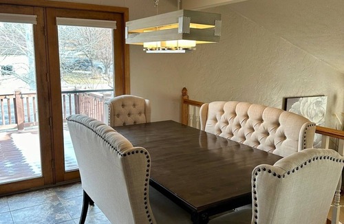 Casper House | Modern Comforts - Stay/Work/Play
