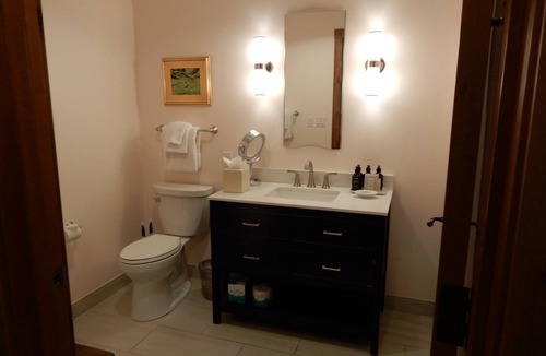 Mount Crested Butte Hotel | Modern King Room in Heart of Mt. Crested Butte by RedAwning