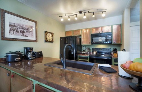 Peak 8 Condo | Modern Peak 8 Getaway! 2BR Grandview Condo
