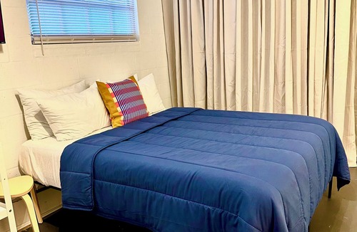 Downtown Zephyrhills Apartment | Modern Studio w/Private Bath, Fast Wi-Fi, Laundry