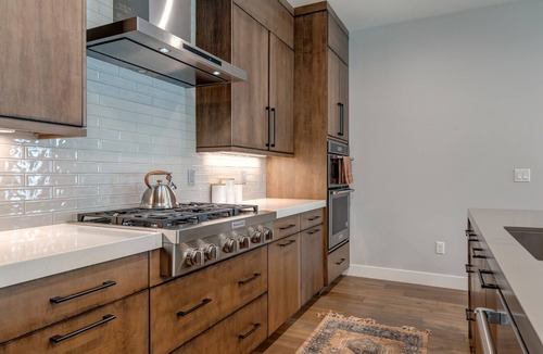 Hideout House | Moose Management's Klaim 807: Luxury & Tranquility in Park City