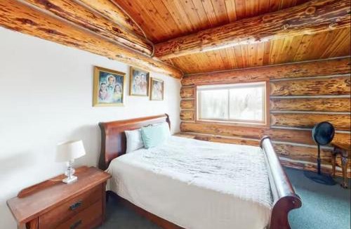 Wildernest House | Mountain Basecamp Hot Tub plus Pool Table