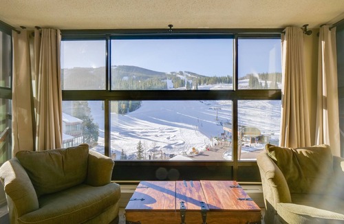 Copper Mountain Village Condo | Mountain Plaza 3 Bedroom Condo #521/523 by RedAwning