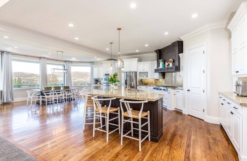 Alpine House | Mountain Retreat: Unparalleled Views, Indoor Gym