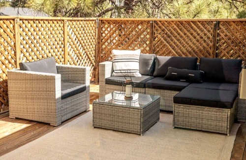 Ponderosa Trails House | Mountain Retreat w/Foosball/Game Table! Fireplace~Large Deck~Near Park~Dogs OK!
