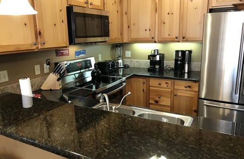 Mountain House House | Mountain Ski Haus Chalet! Walk to Gondola, River Run! Hot-Tub!