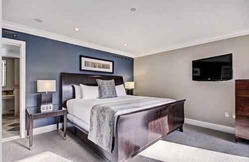 Vail Cabin | Mountain View Balcony | On-Site Spa