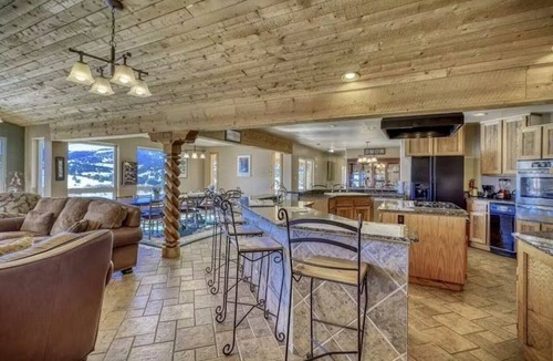 Del Norte House | Mountain View retreat, Pool, Hot tub, Jacuzzi.
