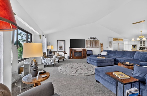 Northwest Colorado Springs House | Mountain View Family Retreat in Colorado Springs