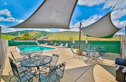 Silvercreek Apartment | Mountainside 037