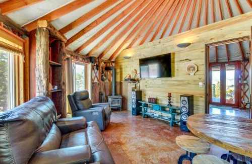 Montrose House | Mountainside Yurt w/Views < 3 Mi to Black Canyon!