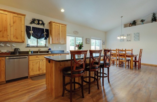 Canon City House | Mtn Views! Canon City Duplex Near Town & Riverwalk