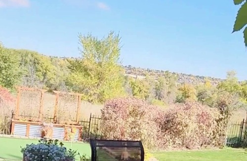 Ralston Valley Apartment | MTR Private Furnished 2BR-Quiet, Ground level, Pet Friendly, Interim stay