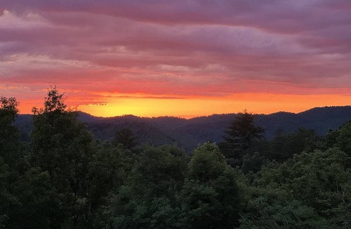 Murphy House | Murphy Sunset View-Perfect Getaway Location!