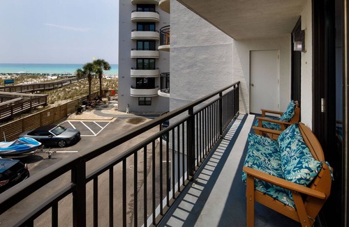 Fort Walton Beach Condo | Nautilus 2308 Gulf View 2BD/2BA 3rd Floor. Free Beach Service 3/1-10/31