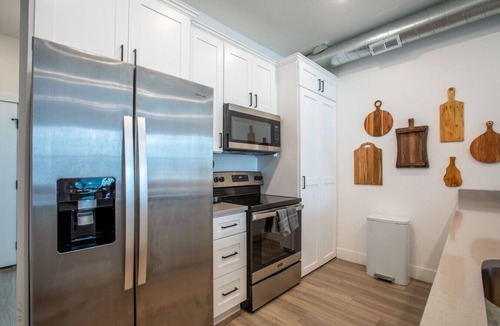 Poplar Grove Villa | Near Downtown SLC | Rooftop Hot Tub | Pet Friendly
