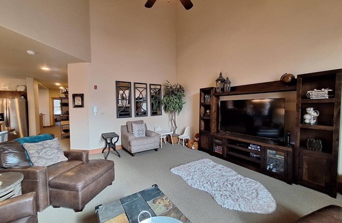 Keystone House | NEW! 3BR Red Hawk Townhome - Gondola Access