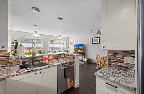 Arapahoe Ridge Condo | New! Boulder Retreat | Pool | Hot Tub | Gym | Explore the City and Mountains
