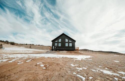 Como House | New Cabin I Game Room I King Beds I Mountains