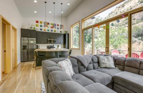 New Castle House | New Castle Getaway w/Grill & Mountain Views!